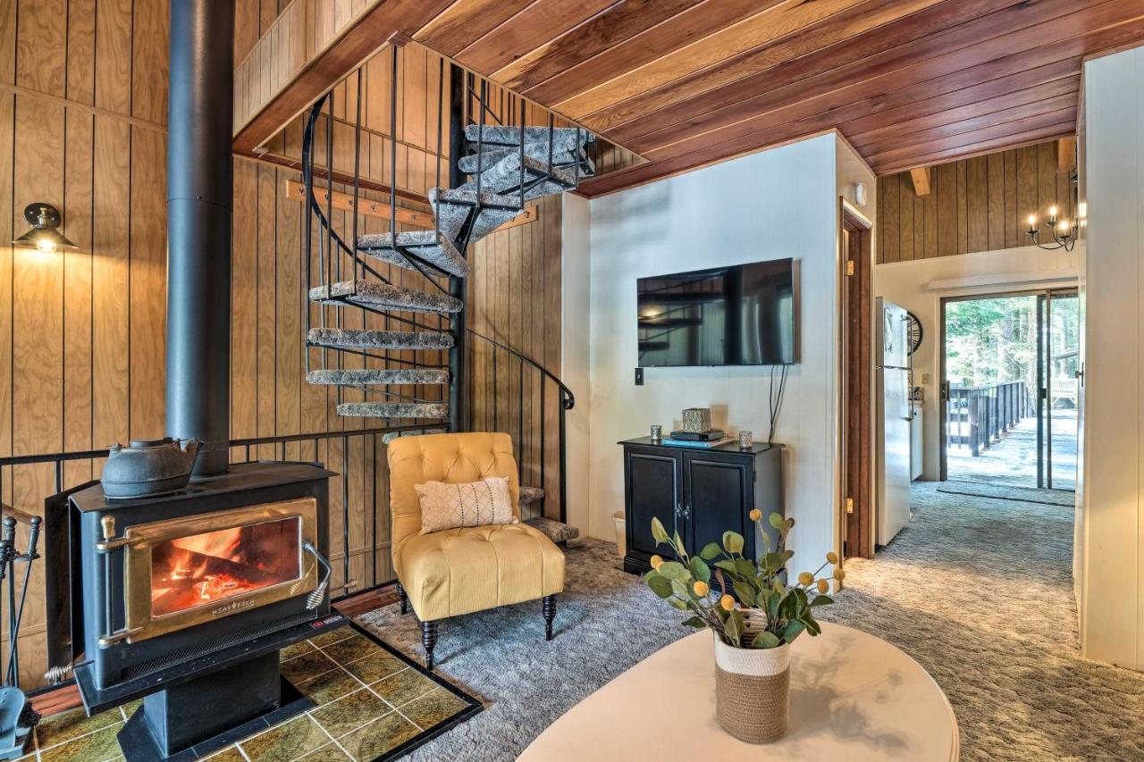 Pinecrest Retreat With Fireplace! Exterior photo